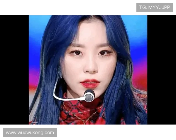 何卓佳训练完直接拎爱马仕去吃火锅，这反差谁懂啊