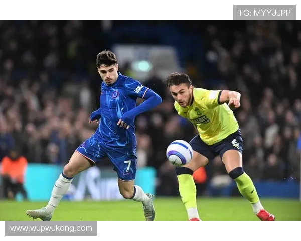 切尔西新星帕尔默是否更依赖体系？战术角色与个人能力浅析