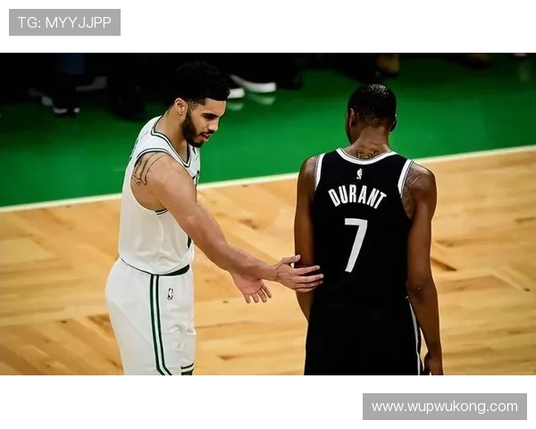 塔图姆持球单打主导 比布朗更具关键效率