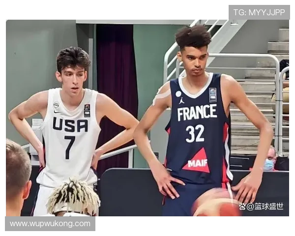 切特·霍姆格伦挡拆中路效率提升显著 拉开内线防守差距