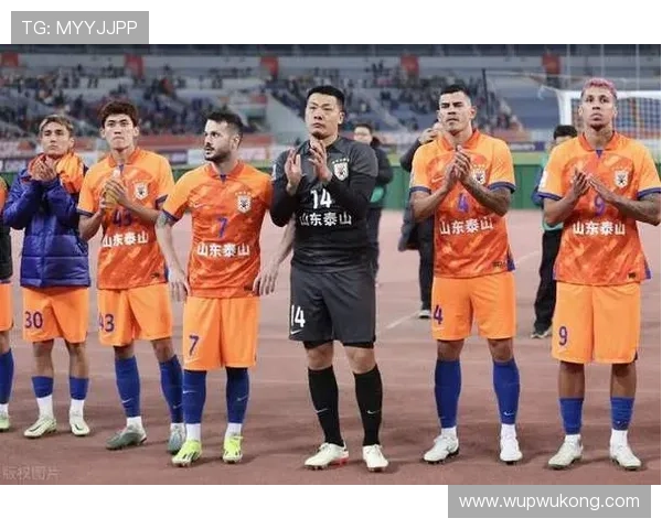 山东泰山阵容老化问题显现，赛季竞争格局调整，球队表现逐步反映在关键战中